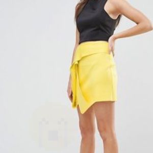 Yellow mini skirt
